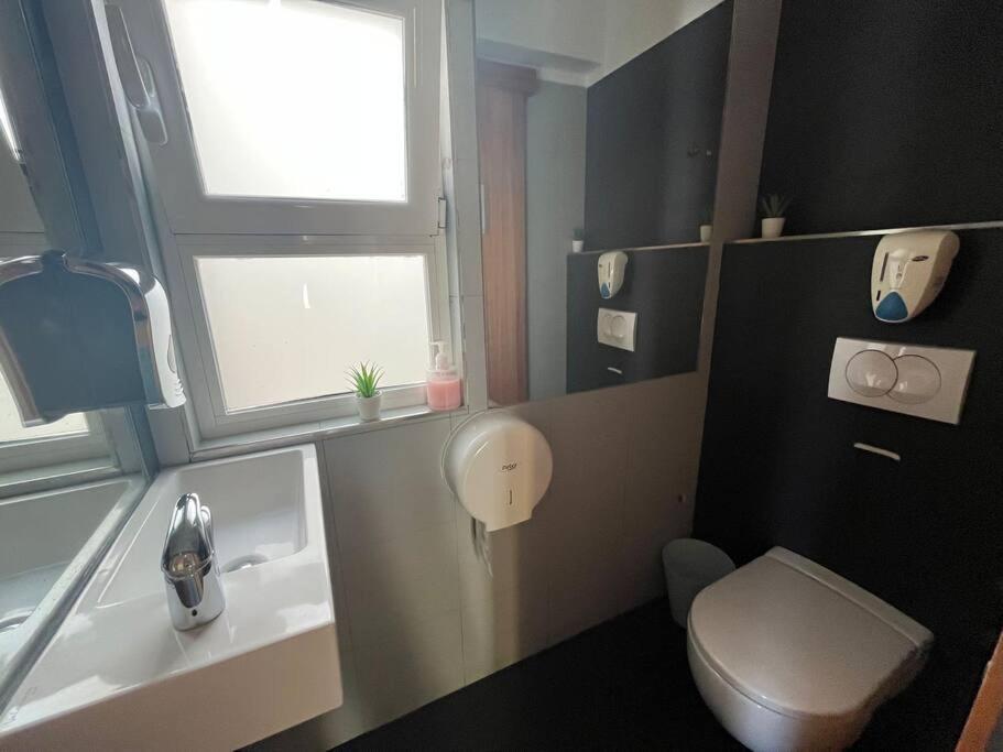 3 Bedroom, 2,5 Bathroom - Bairro Alto Residence Lisboa Kültér fotó